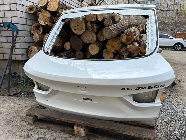 Крышка багажника 41007424458 BMW