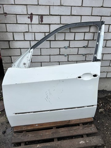 Двери кабины 41517211423 BMW