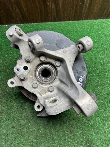 Цапфа - поворотный кулак задний, левый 430195CA0A NISSAN