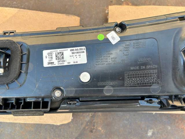 VAG 4M0945093G Фонарь задний левый в наличии Кривой Рог