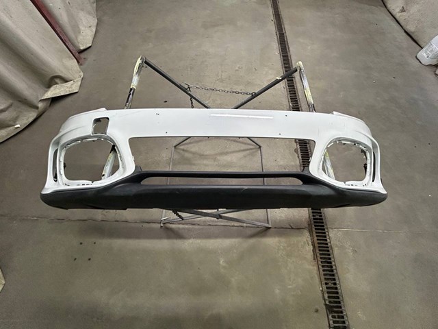 Бампер передний 51117478628 BMW