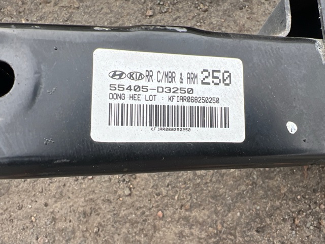 Поперечина задней подвески 55405D3250 HYUNDAI