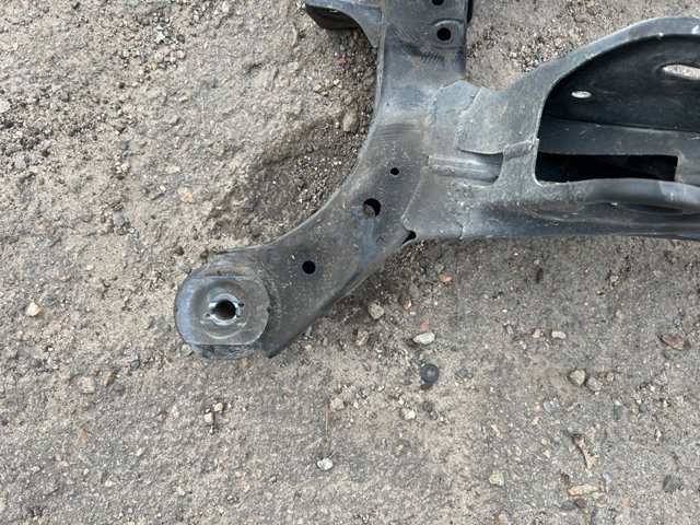 HYUNDAI 55405D3250 Балка задней подвески (подрамник) в наличии Черновцы