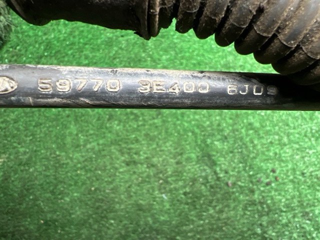 Трос стояночного тормоза задний правый 597703E400 HYUNDAI