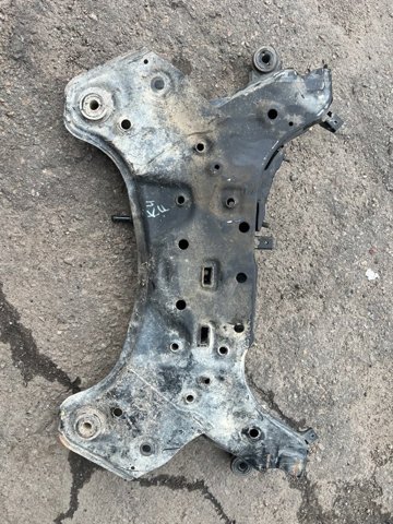 Подрамник передней подвески 62405B2040 HYUNDAI