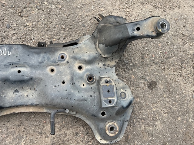 HYUNDAI 62405B2040 Балка передней подвески (подрамник) в наличии Ужгород