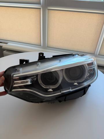 Фара передняя правая 63117377852 BMW