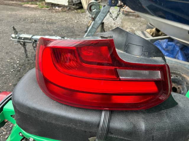 Задний левый стоп 63217295427 BMW