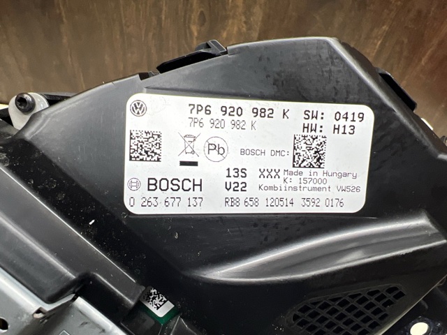 VAG 7P6920982K Панель приборов в наличии Николаев