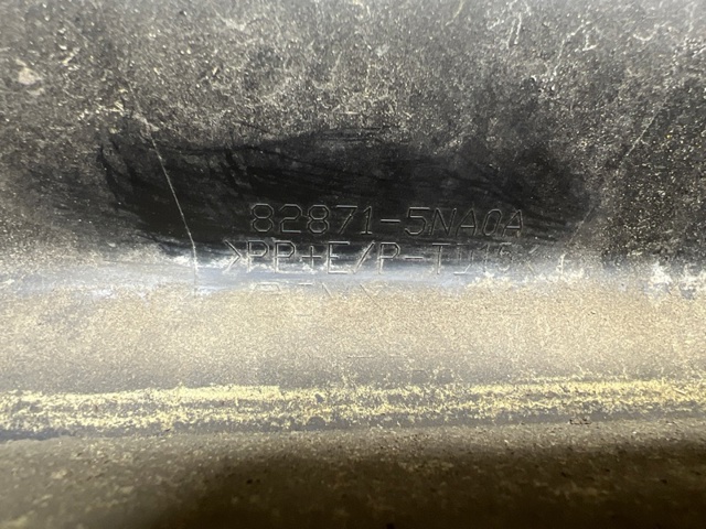 NISSAN 828715NA0A Молдинг двери задней левой нижний в наличии Киев