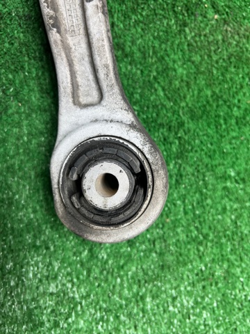 Рычаг передней подвески нижний, правый 8K0407152F PORSCHE