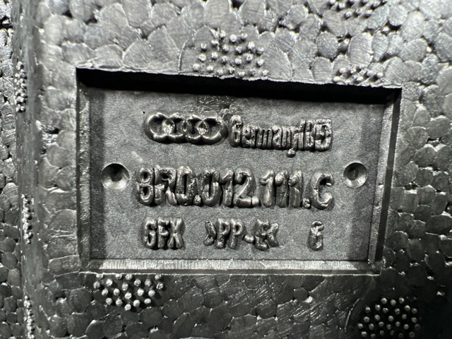 8R0012111C купить Днепр