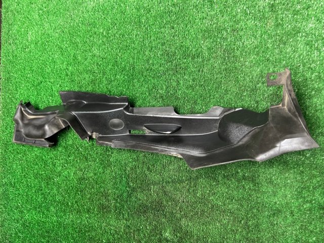 VAG 8W0821170C Заглушка жабо боковая в наличии Житомир