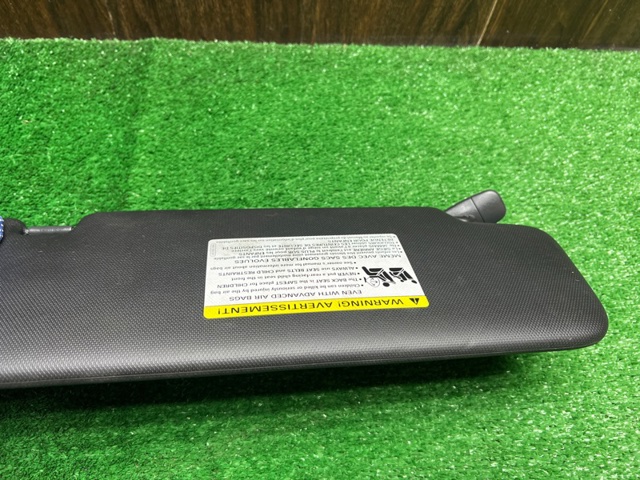 Козырек противосолнечный 8W0857551AA7C0 VAG