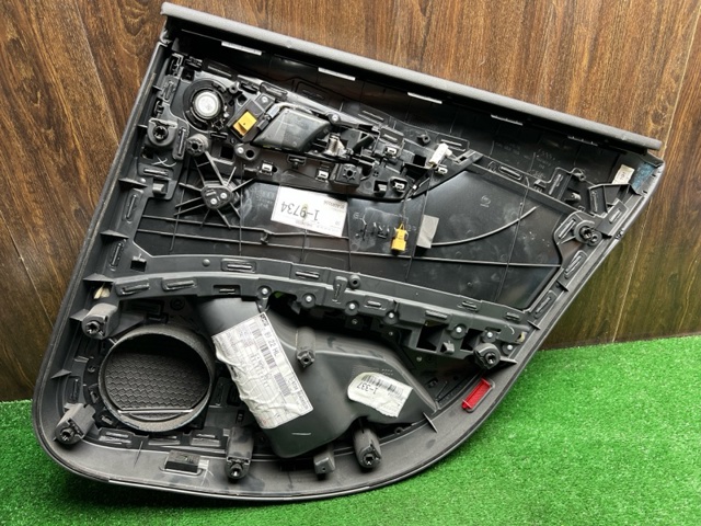 VAG 8W0867303BWFA в наличии Павлоград