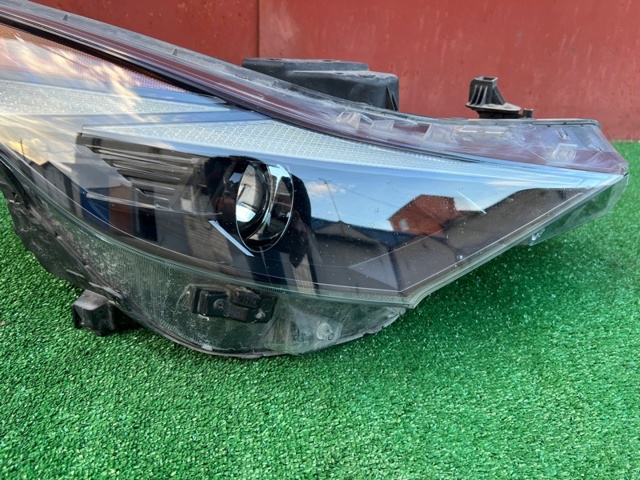 HYUNDAI 92102AB000 Правая фара в наличии Хмельницкий