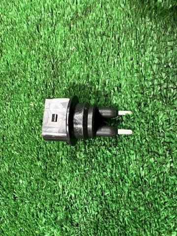 95562810500 PORSCHE Датчик уровня омывающей жидкости купить в Чернигов