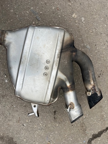 PORSCHE 95B253611AY Глушитель задний в наличии Тернополь