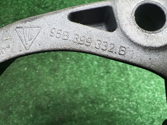 PORSCHE 95B399332B в наличии Николаев