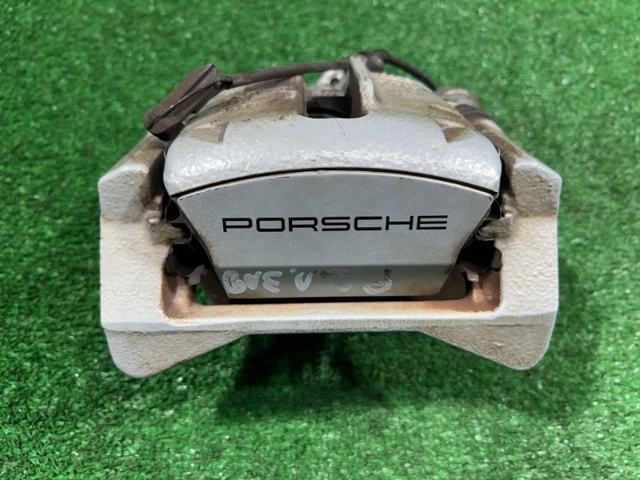 Задний левый суппорт 95B615423D PORSCHE