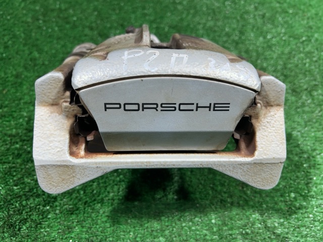 Суппорт тормозной задний правый 95B615424D PORSCHE