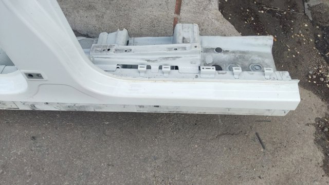 95B809030YGRV Крыло заднее правое купить Николаев