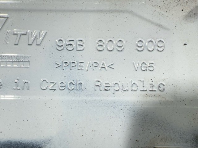 Лючок топливного бака 95B809909 PORSCHE