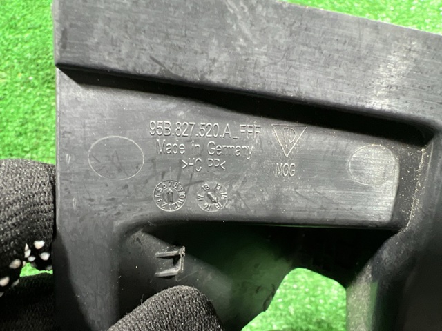 PORSCHE 95B8275201E0 в наличии Киев