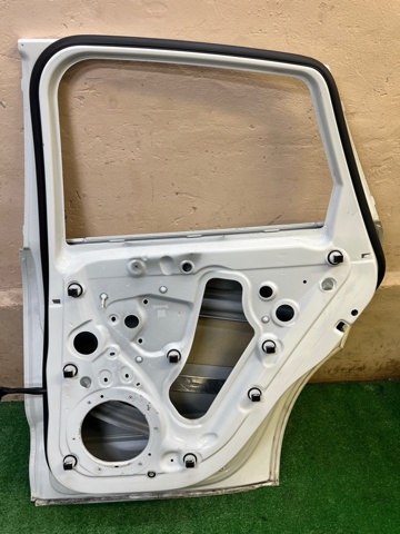 PORSCHE 95B833022GRV Дверь задняя правая в наличии Сумы