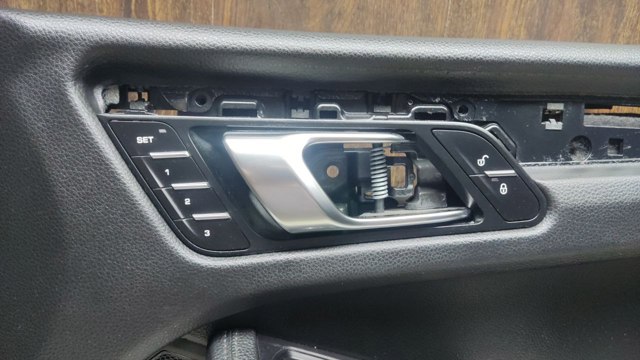 PORSCHE 95B837020GT8 в наличии Запорожье