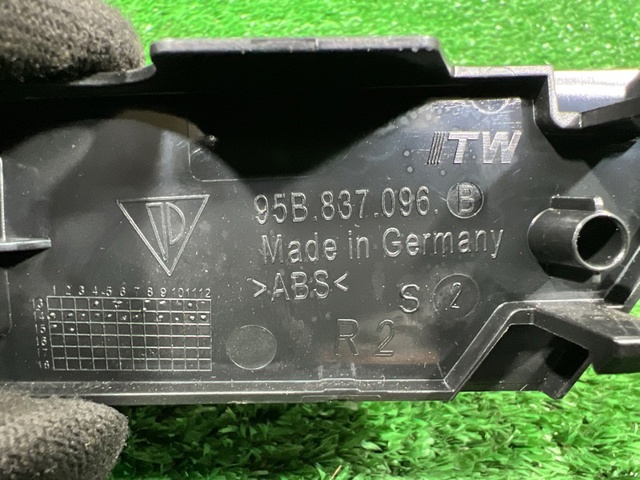 95B837096B1E0 PORSCHE купить в Житомир