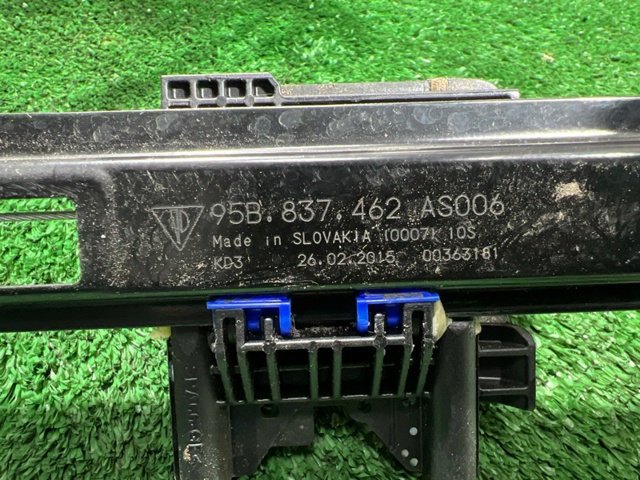 95B837462 Стеклоподъемник передней правой двери купить Чернигов