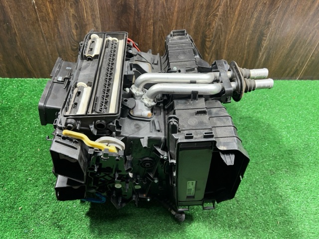 PORSCHE 95B898030 Корпус печки в сборе в наличии Полтава