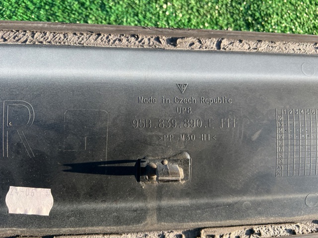 PORSCHE 95B898566A в наличии Украина