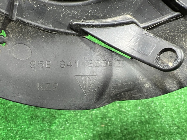 95B941323B PORSCHE Уплотнитель фары левой купить в Черновцы