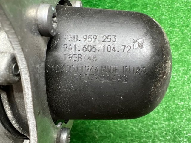 Насос воздушный 95B959253 PORSCHE
