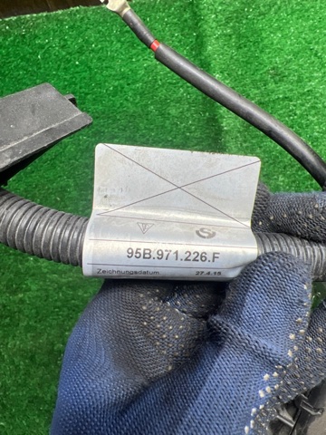 95B971226F PORSCHE купить в Ирпень