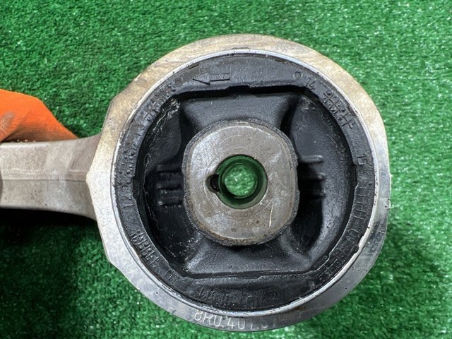 Передний нижний рычаг 9A740769403 PORSCHE
