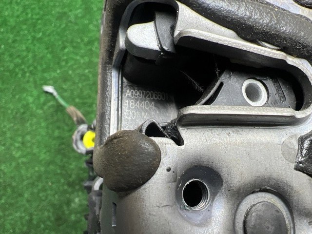 Дверной замок передний правый A0997206801 MERCEDES