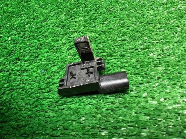 Фонарь подсветки ручки двери передней A0998200283 MERCEDES