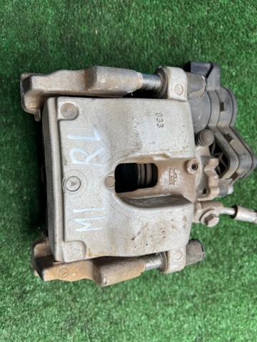Суппорт тормозной левый задний A2054230381 MERCEDES