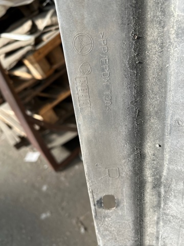 A20569804549999 MERCEDES Накладка (молдинг) порога наружная правая купить в Ровно
