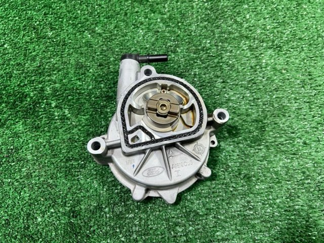 HX7Z2A451D FORD Насос вакуумный купить в Николаев