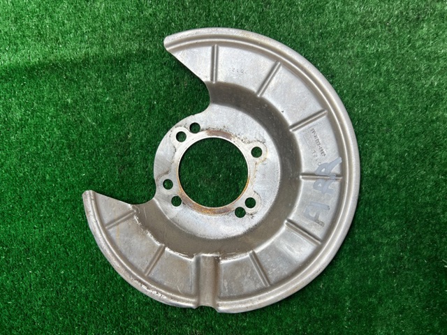 Защита тормозного диска заднего, правая JX6Z2C028B FORD