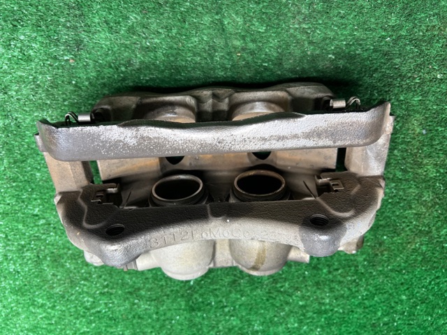 Скоба тормозного суппорта переднего L1MZ2C396H FORD