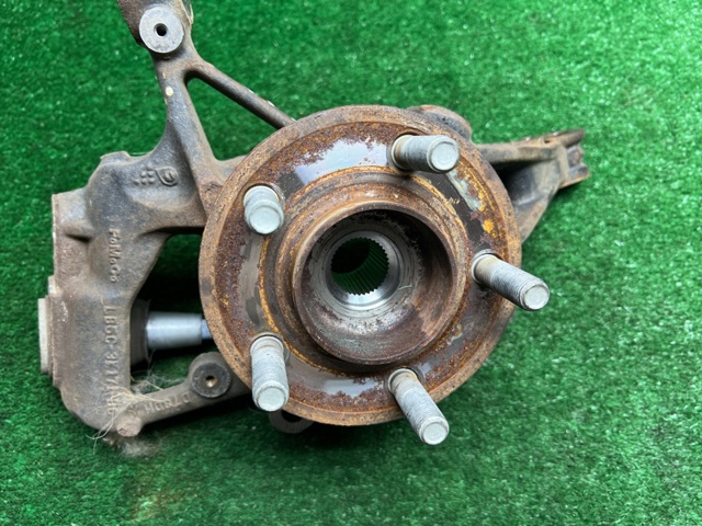 LB5Z1104E Ступица передняя купить Кривой Рог