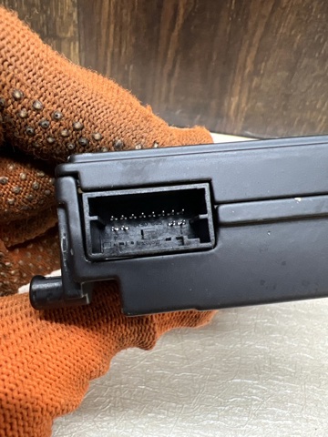 LB5Z19G490D FORD Камера заднего вида купить в Каменское