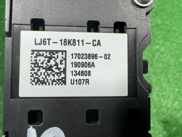 LJ6Z18C858CA FORD Пульт управления магнитолой купить в Винница