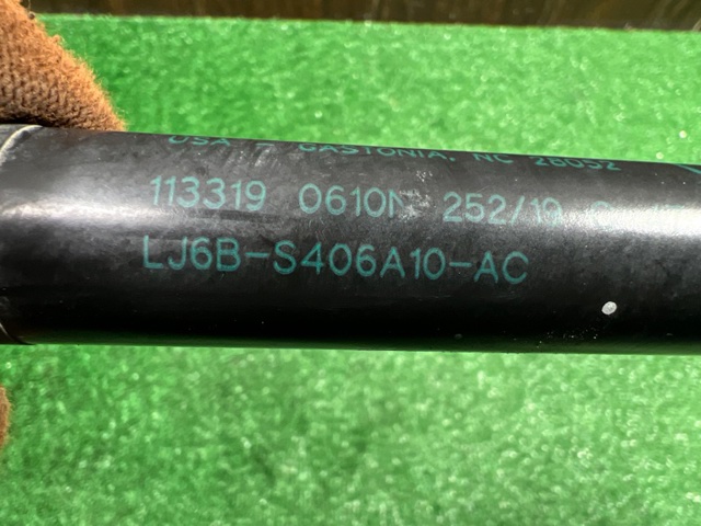 LJ6Z78406A10B Амортизатор багажника купить Ирпень