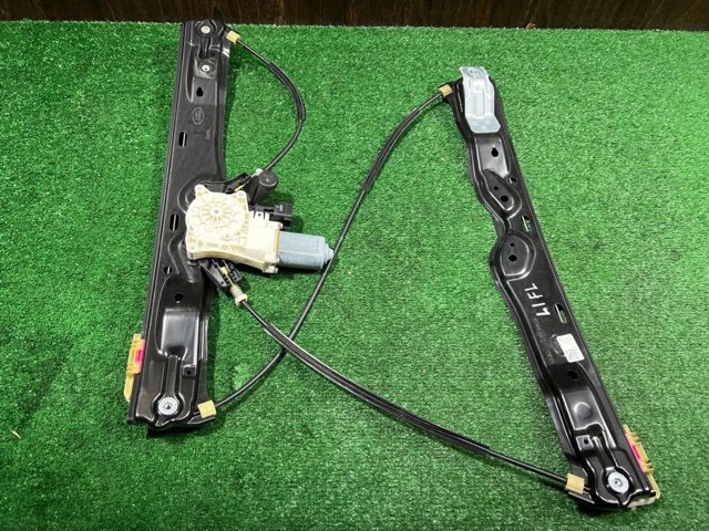 Стеклоподъемник передней двери LR058513 LAND ROVER